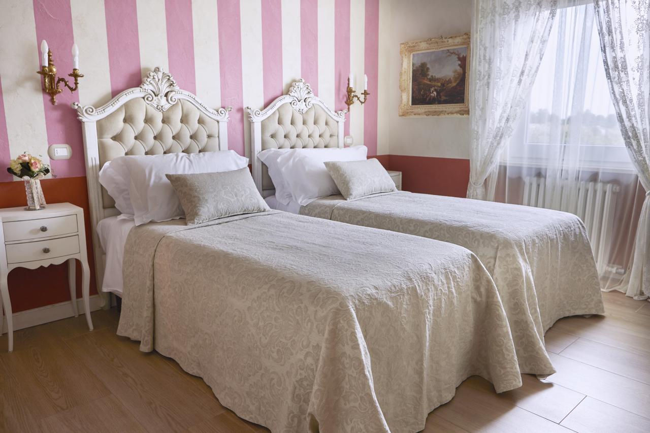 La Zarabba Boutique Hotel Ponti sul Mincio Exteriér fotografie